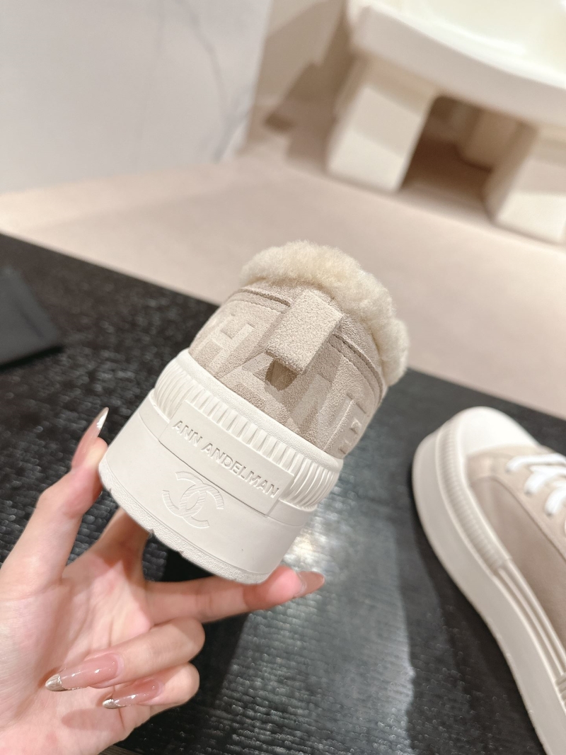Ch**el sport shoes